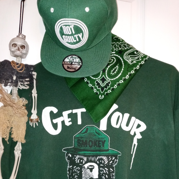 NWOT "NOT GUILTY" snapback Hat - Picture 8 of 9